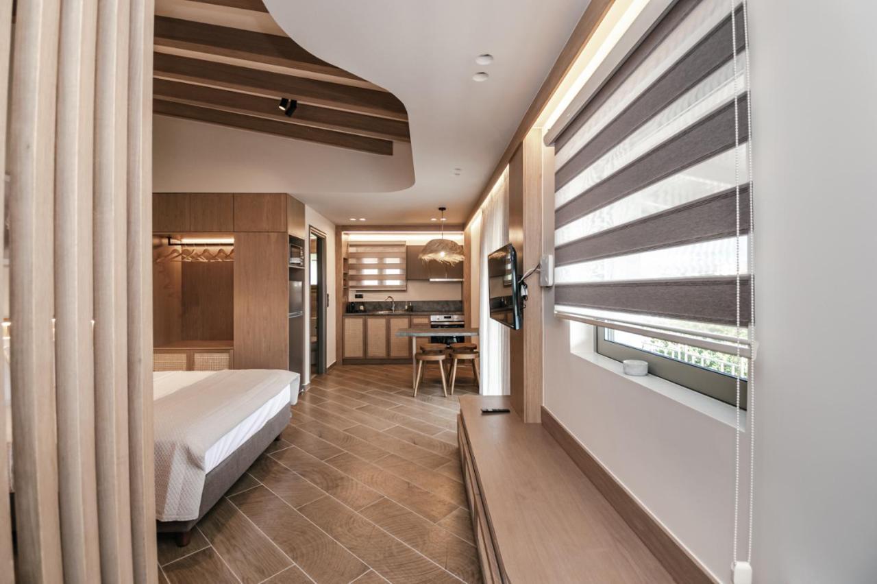 Terra Helios Suites & Studios Kyparissia Exterior foto