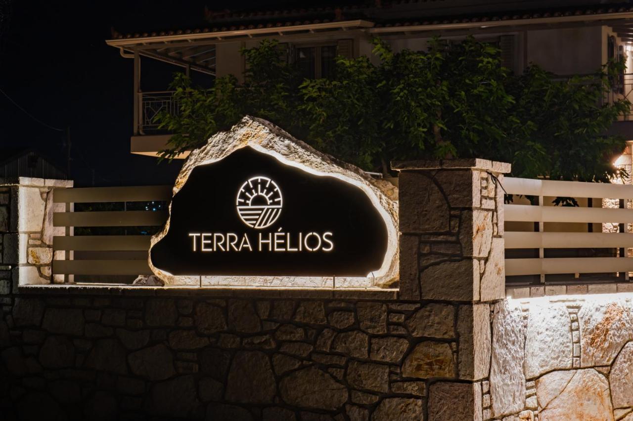 Terra Helios Suites & Studios Kyparissia Exterior foto