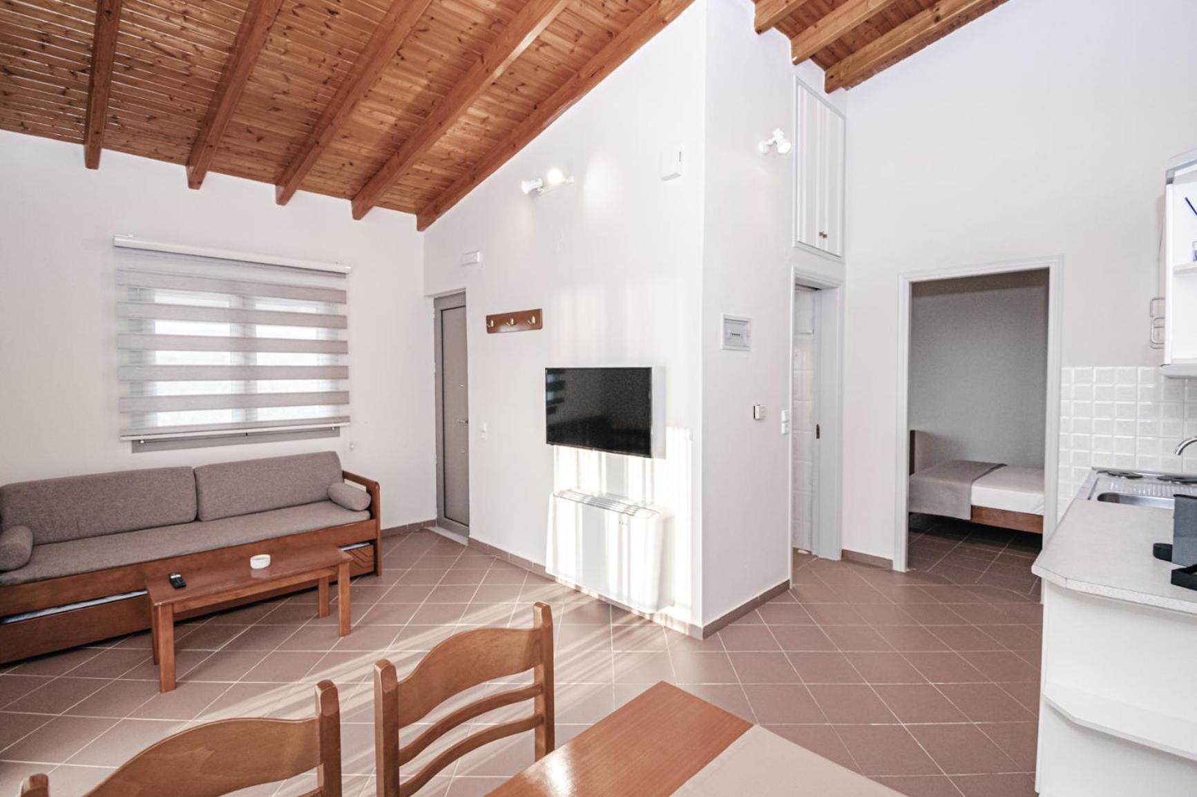 Terra Helios Suites & Studios Kyparissia Habitación foto