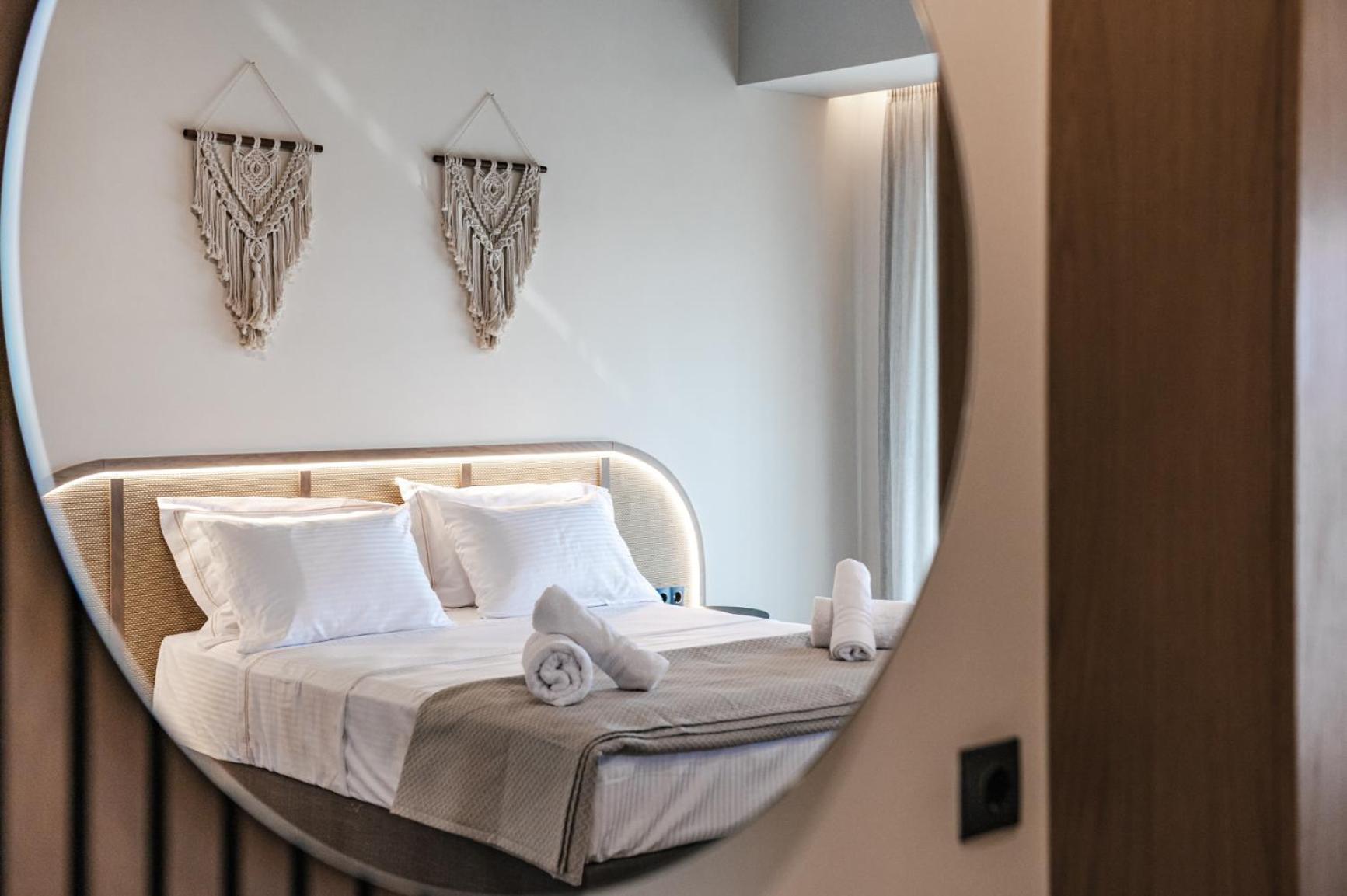 Terra Helios Suites & Studios Kyparissia Habitación foto