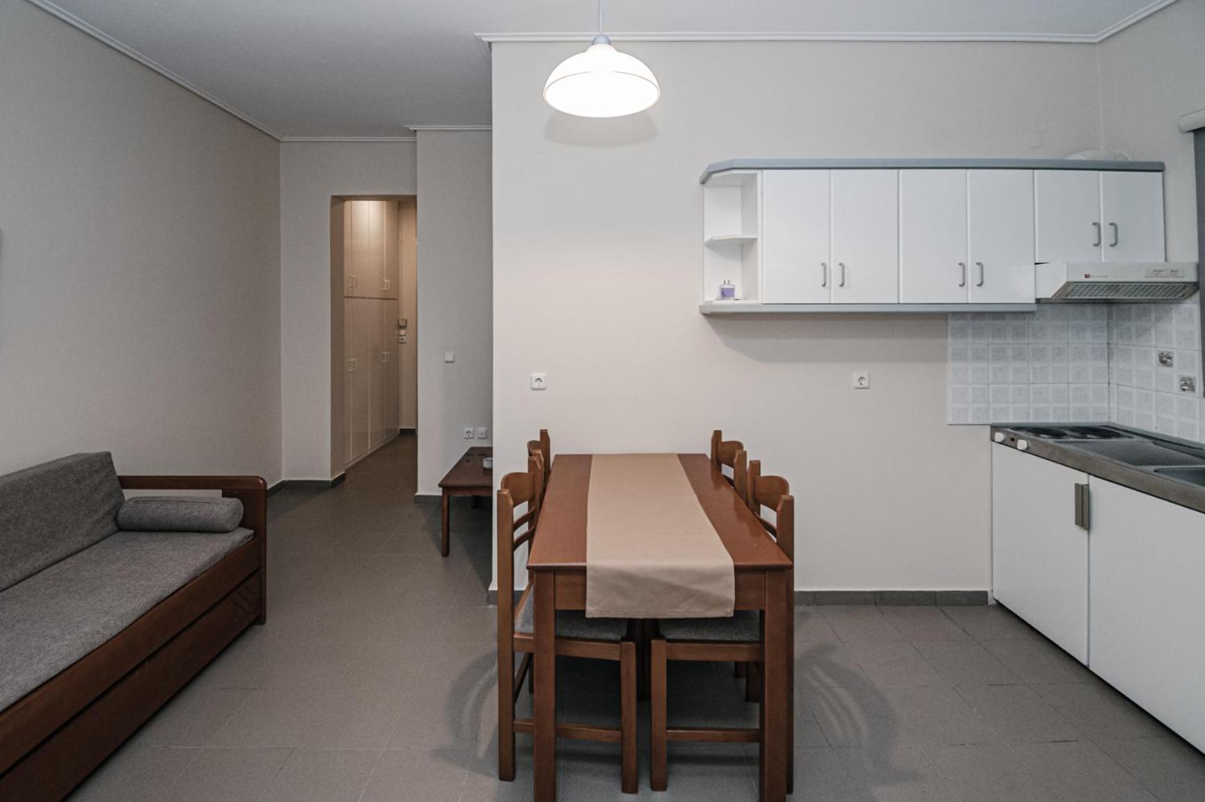Terra Helios Suites & Studios Kyparissia Habitación foto
