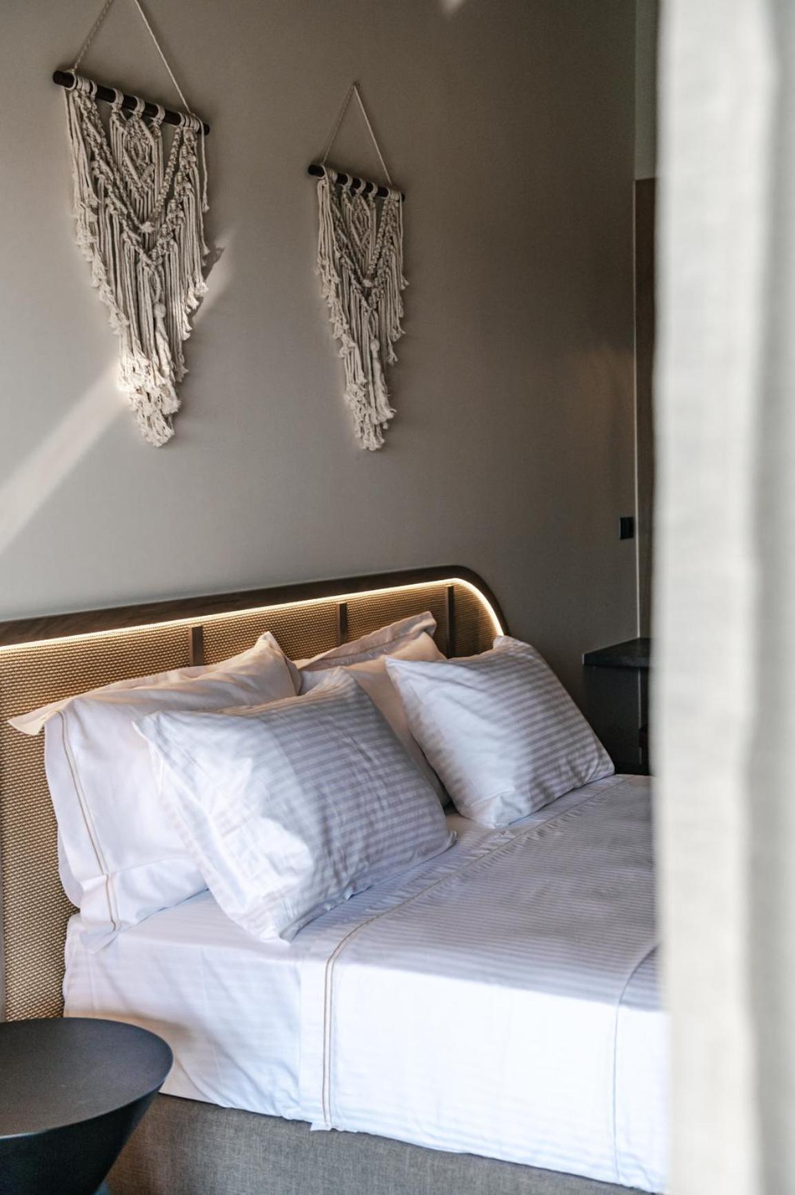 Terra Helios Suites & Studios Kyparissia Habitación foto