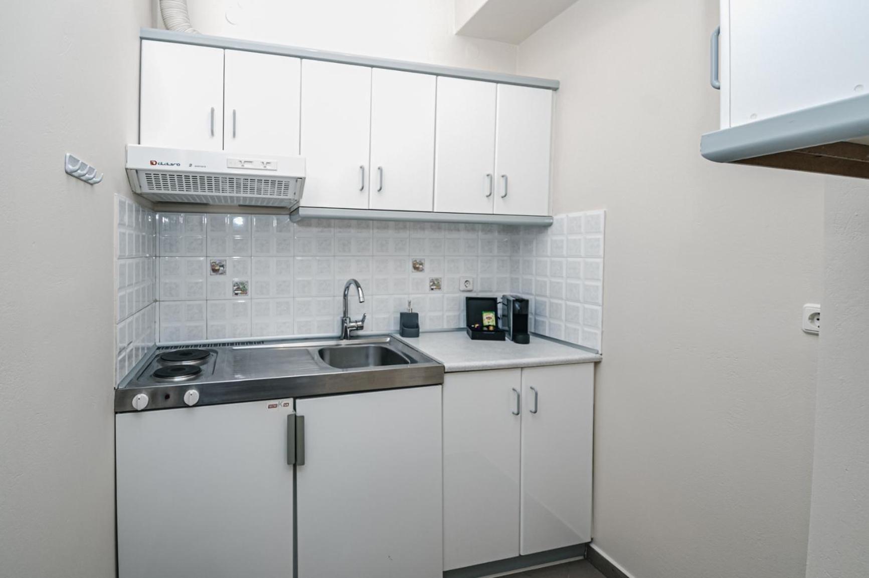 Terra Helios Suites & Studios Kyparissia Habitación foto