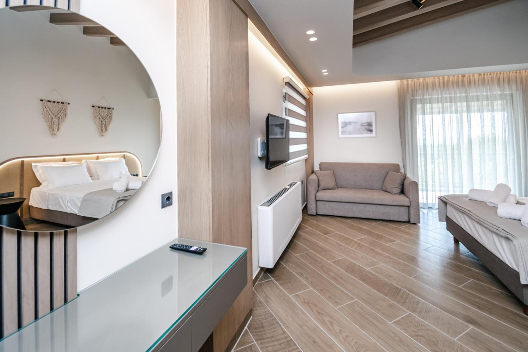 Terra Helios Suites & Studios Kyparissia Habitación foto